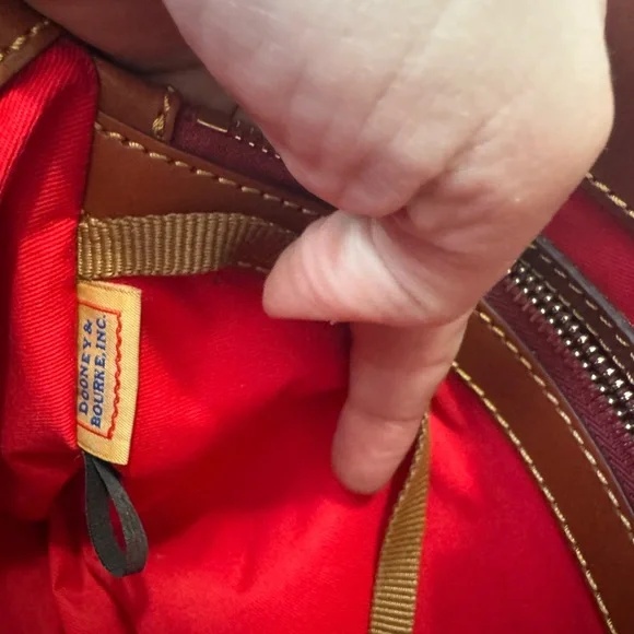 ✨ Dooney & Bourke Small Gretchen Tote in Natural/Tan ✨ - Picture 11 of 12